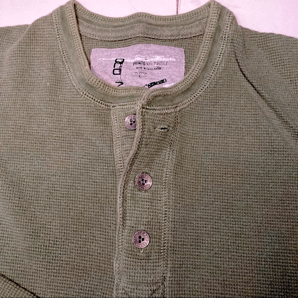 Old Navy Henley Thermal-Knit Top - Picture 4 of 4